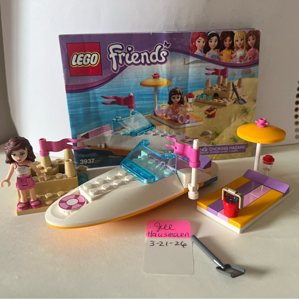 LEGO Friends White, Purple and Pink Speedboat Playset